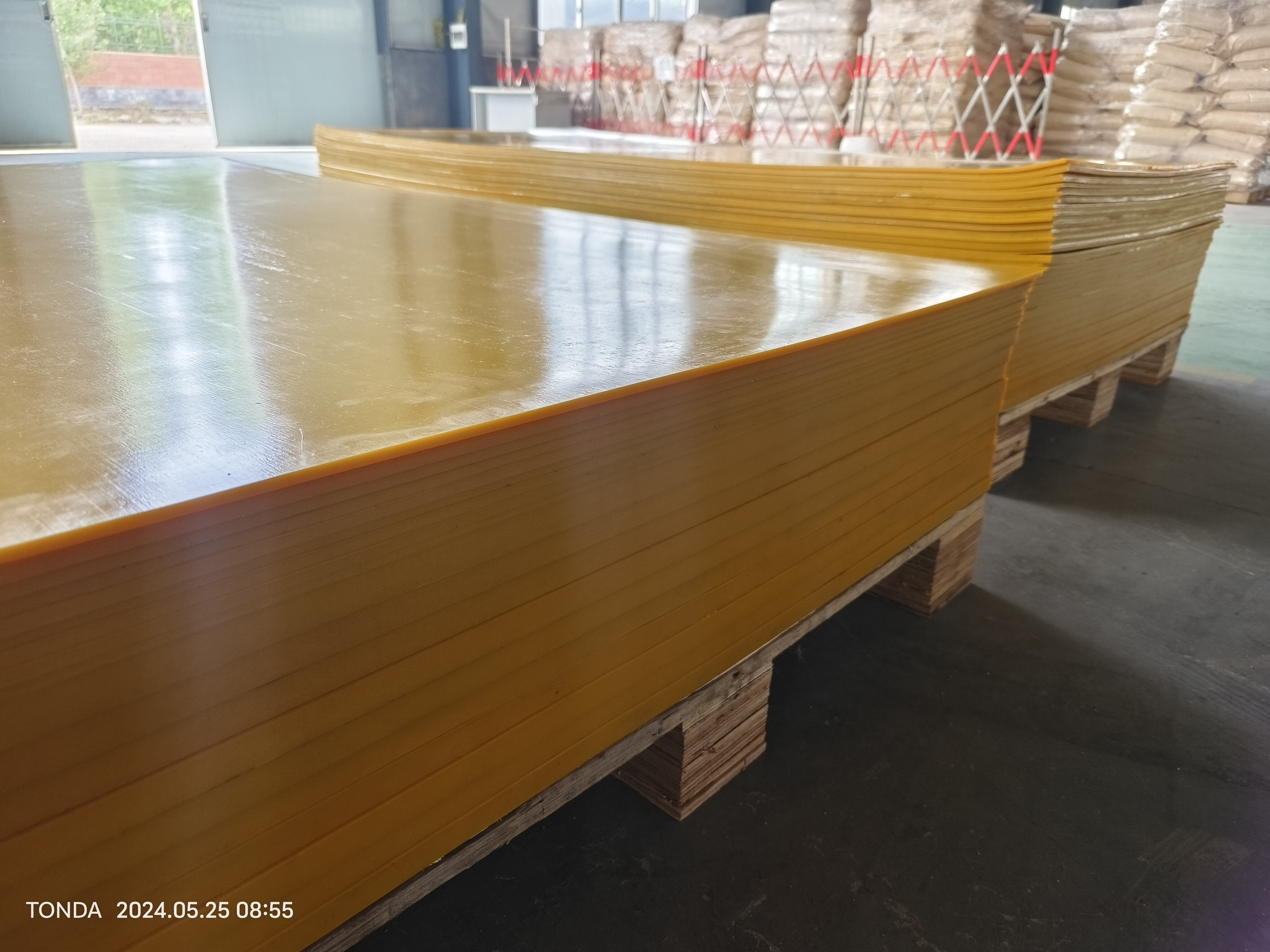 Opłacalna płyta poliuretanowa dla wydajności przemysłowej