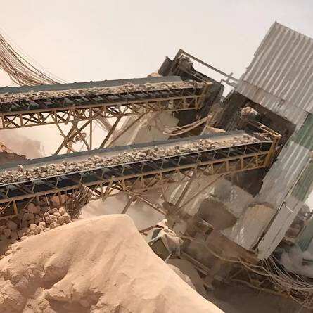 Studi Kasus Proyek Pengangkutan Tahan Suhu Tinggi | Tambang Besi Riyadh, Arab Saudi