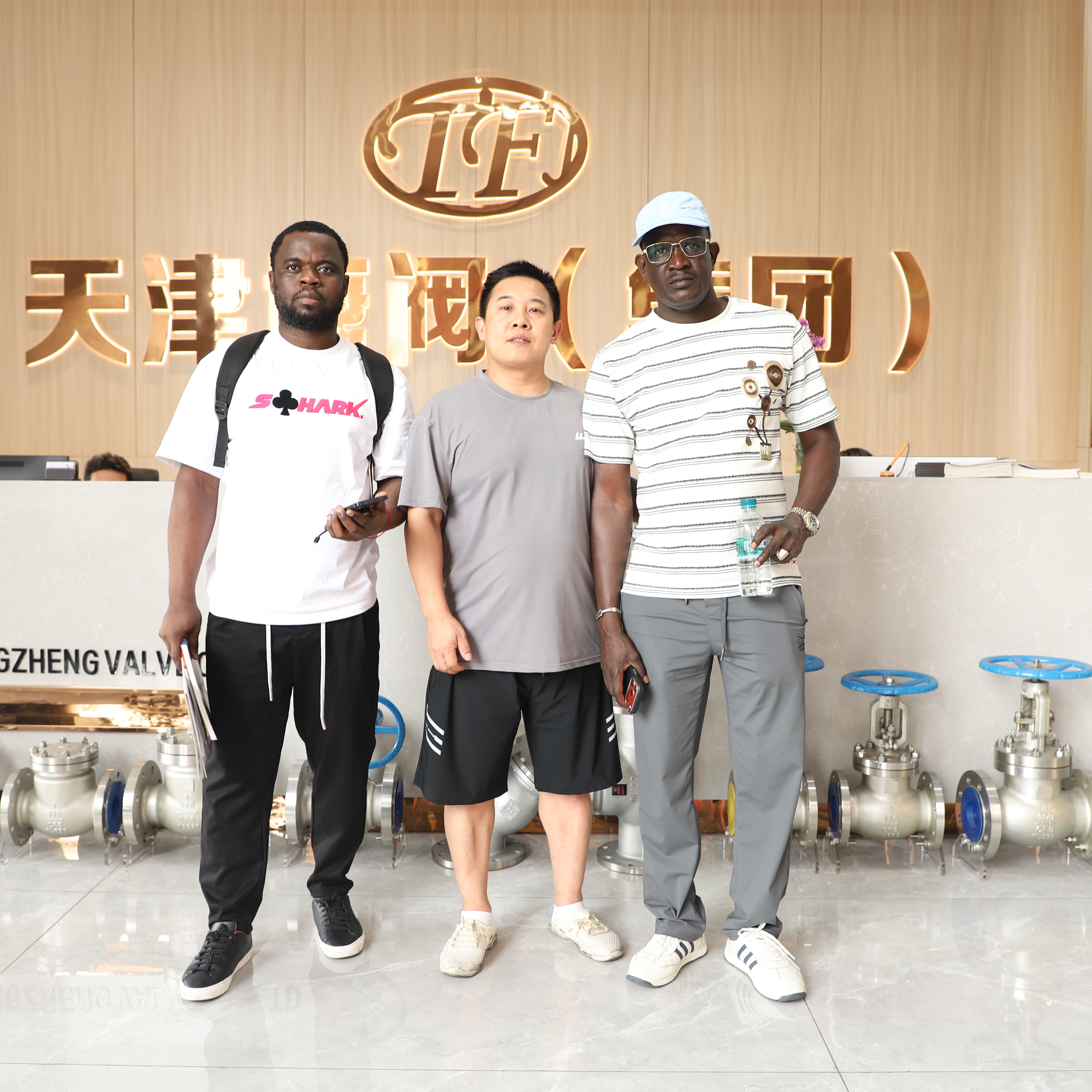 French Client Visited Our Showroom and Praised Our High-Quality Valves