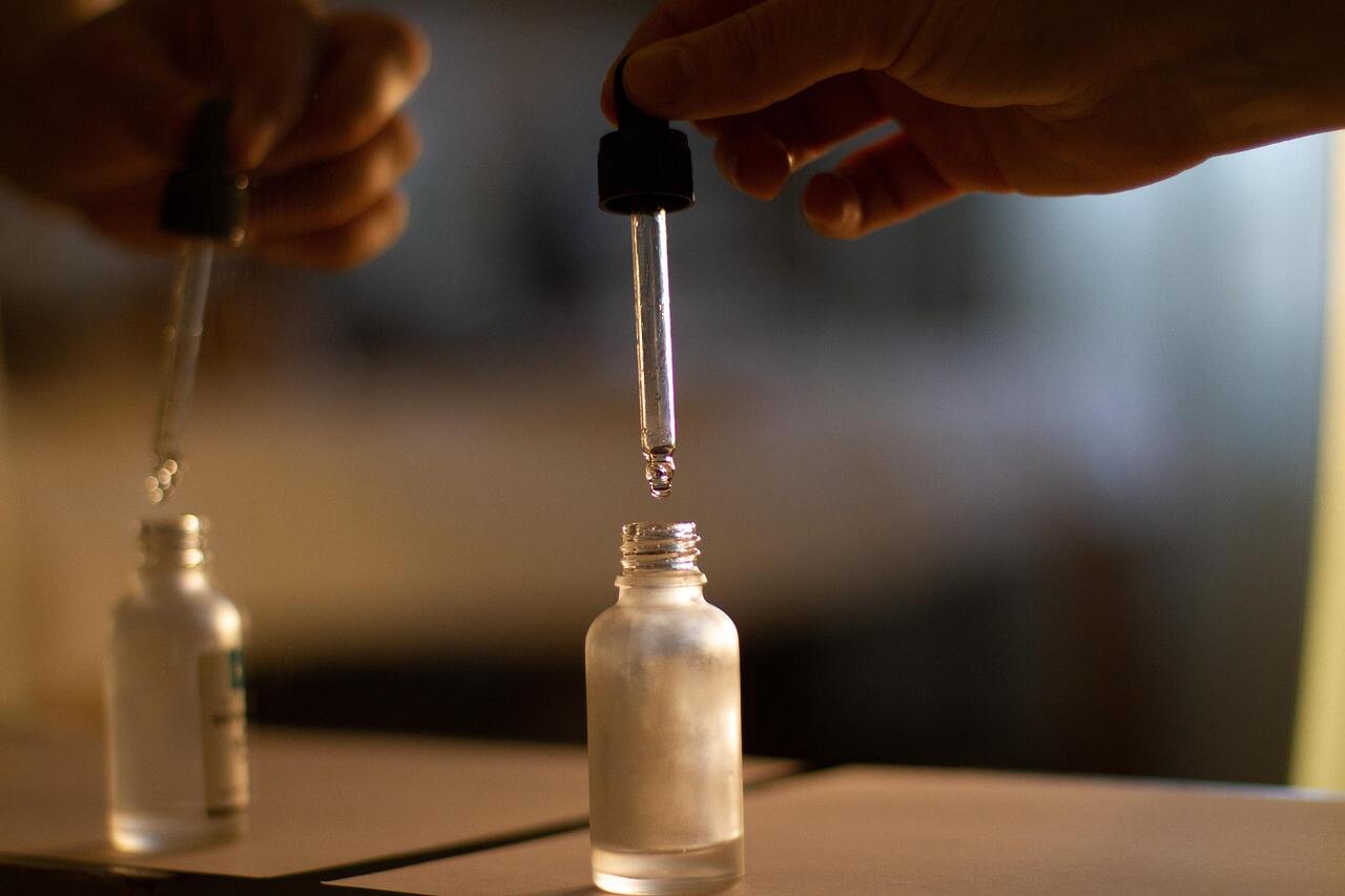 Bottles For Storing Essential Oils Can Be Divided Into Several Types