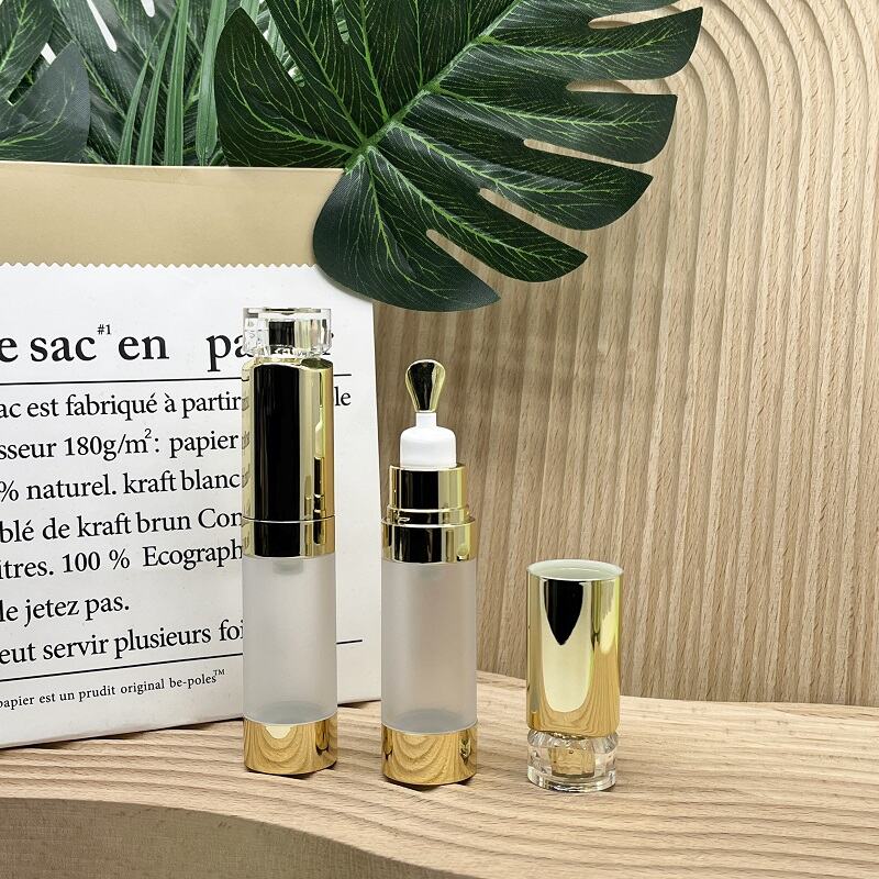 Airless cosmetic bottles are perfect for on-the-go beauty routines, as they are leak-proof and easy to pack.