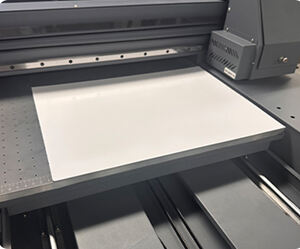 UV Flatbed Printer (8).jpg