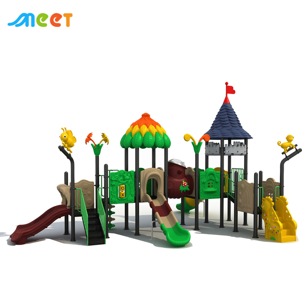 Neu gestaltete Outdoor-Spielplatzanlagen aus Kunststoff mit Rutsche