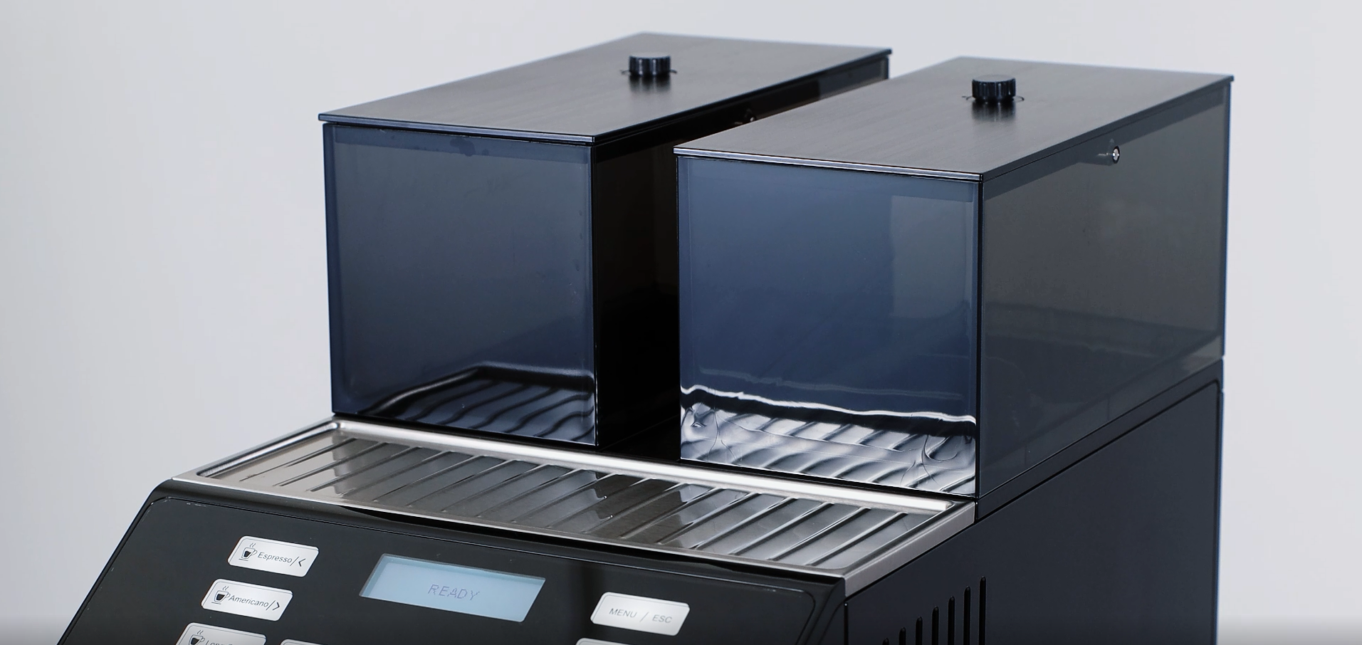 Cleaning the Drip Tray and Grounds Container