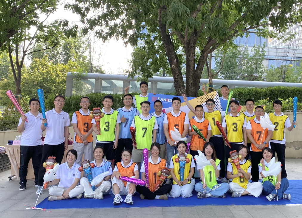 Balandžio namo pramogos sportas ir kovo mėnesio ejimo uždaros ceremonija