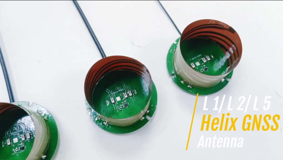 GNSS Active Quad Helix Antenna