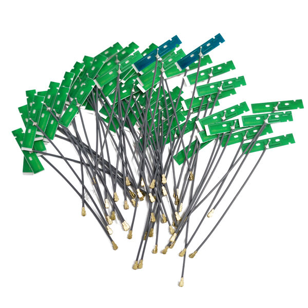 What Factors Influence the Performance of Dipole Antenna