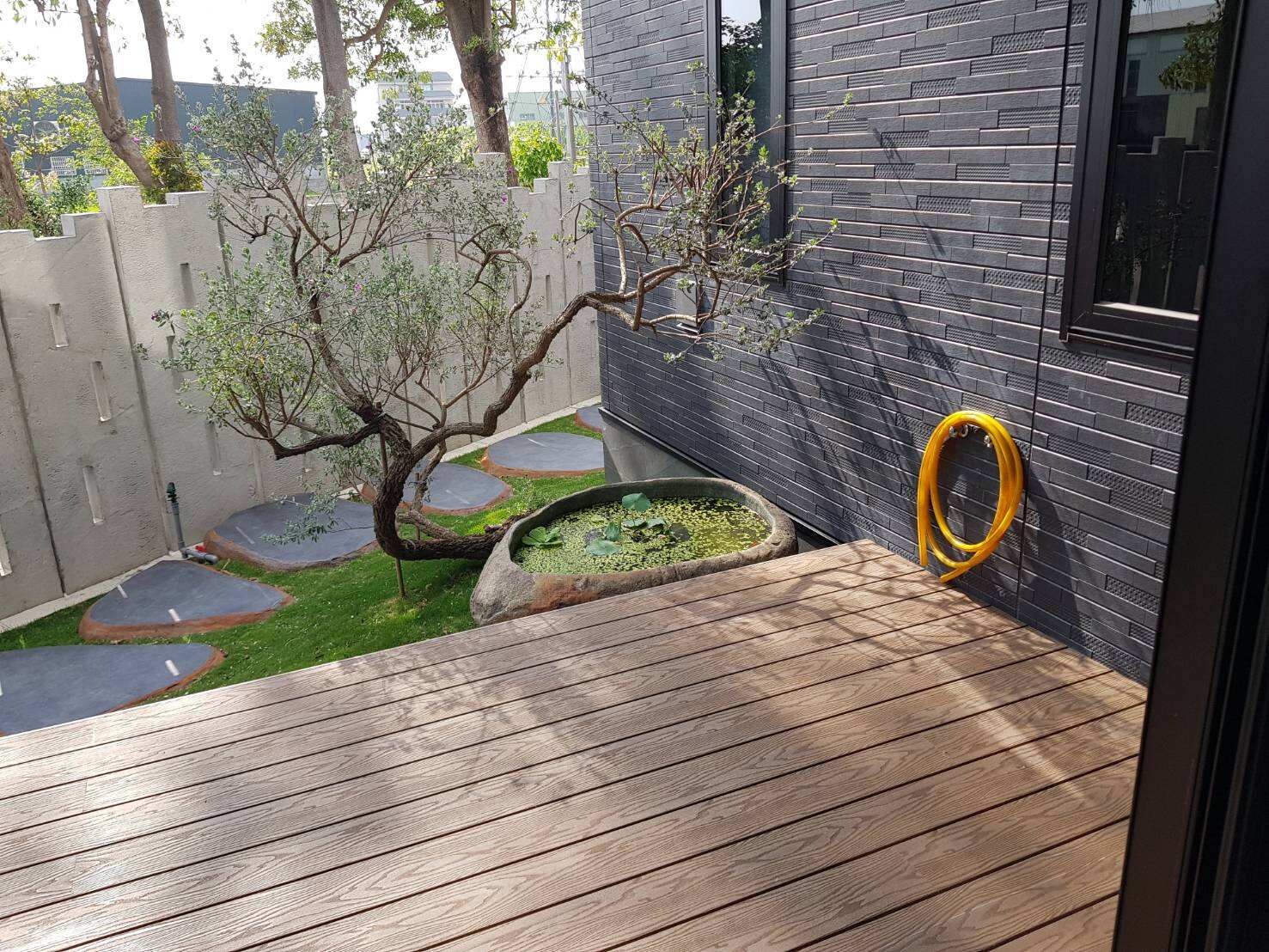 Sydney Private Terrace