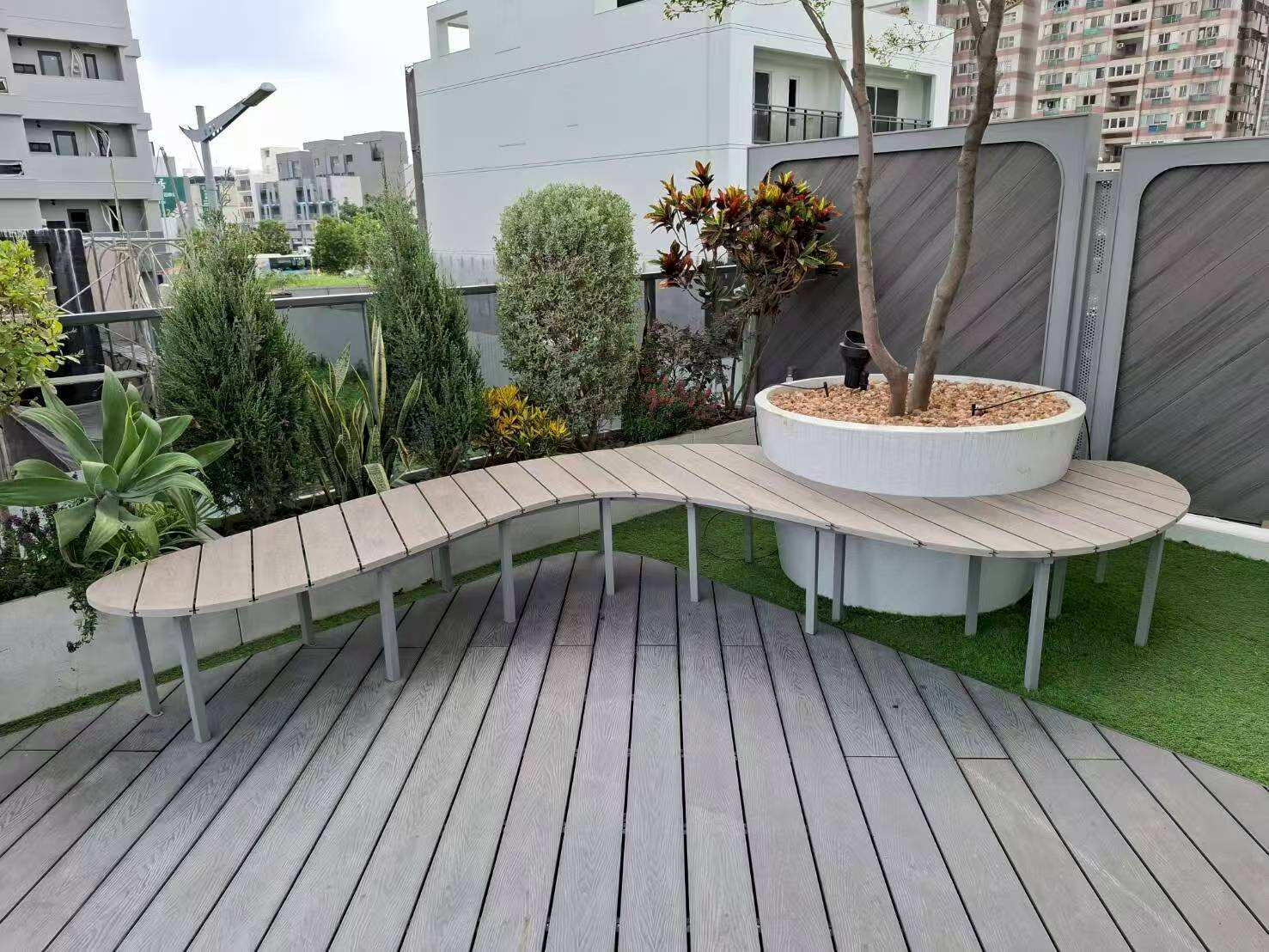 Durable & Multi-Purpose Decking Choice