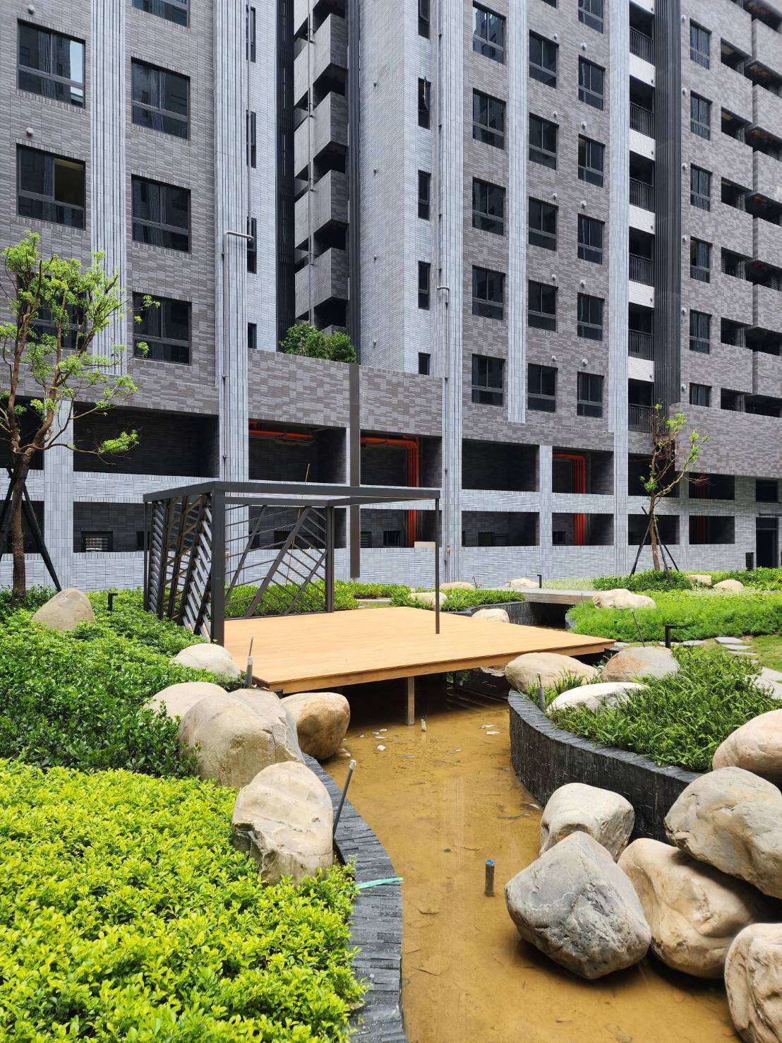 DIY Outdoor Decking Installation: A Step-by-Step Guide for Beginners