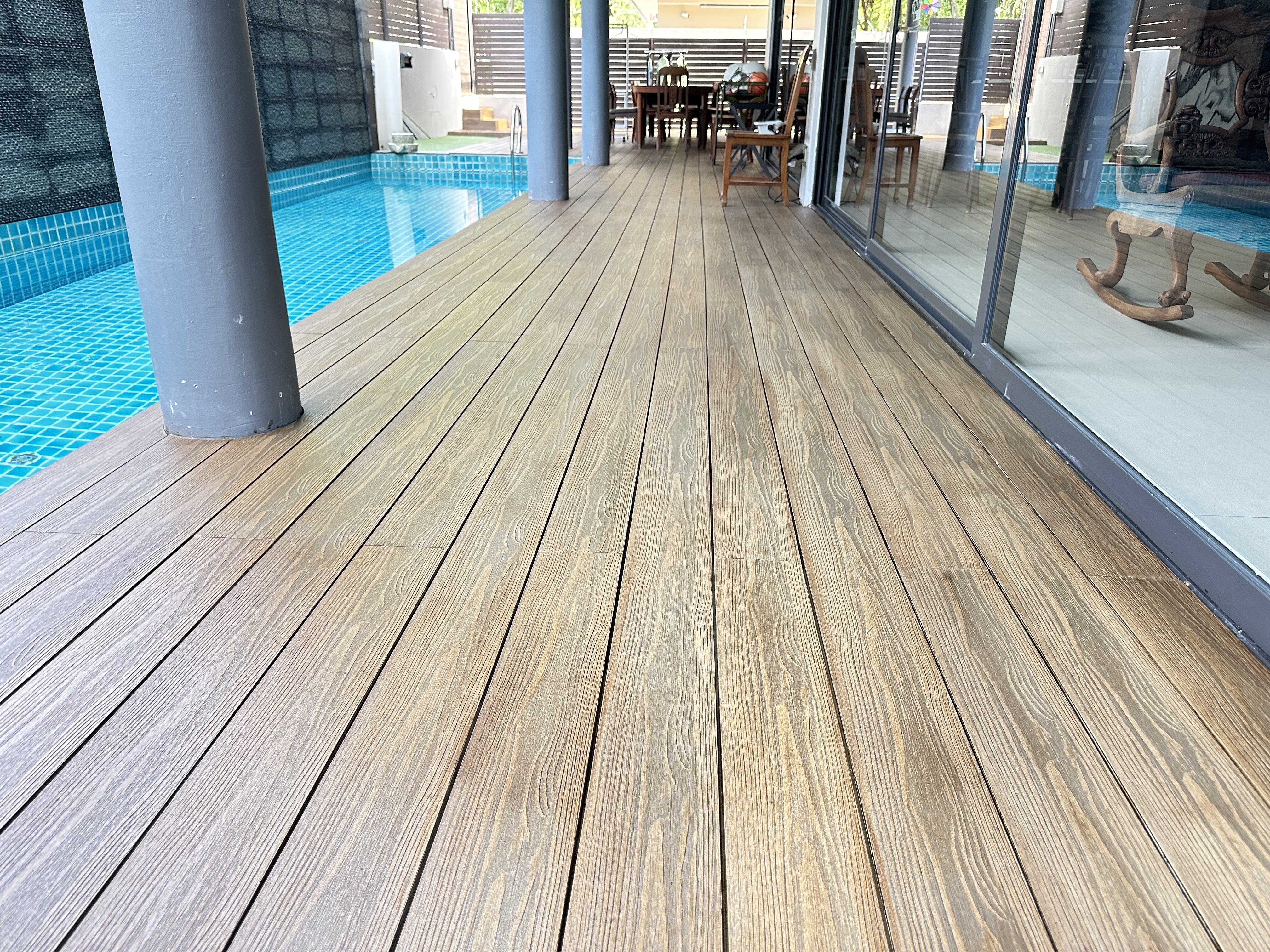 /custom-paintable-outdoor-decking-solution