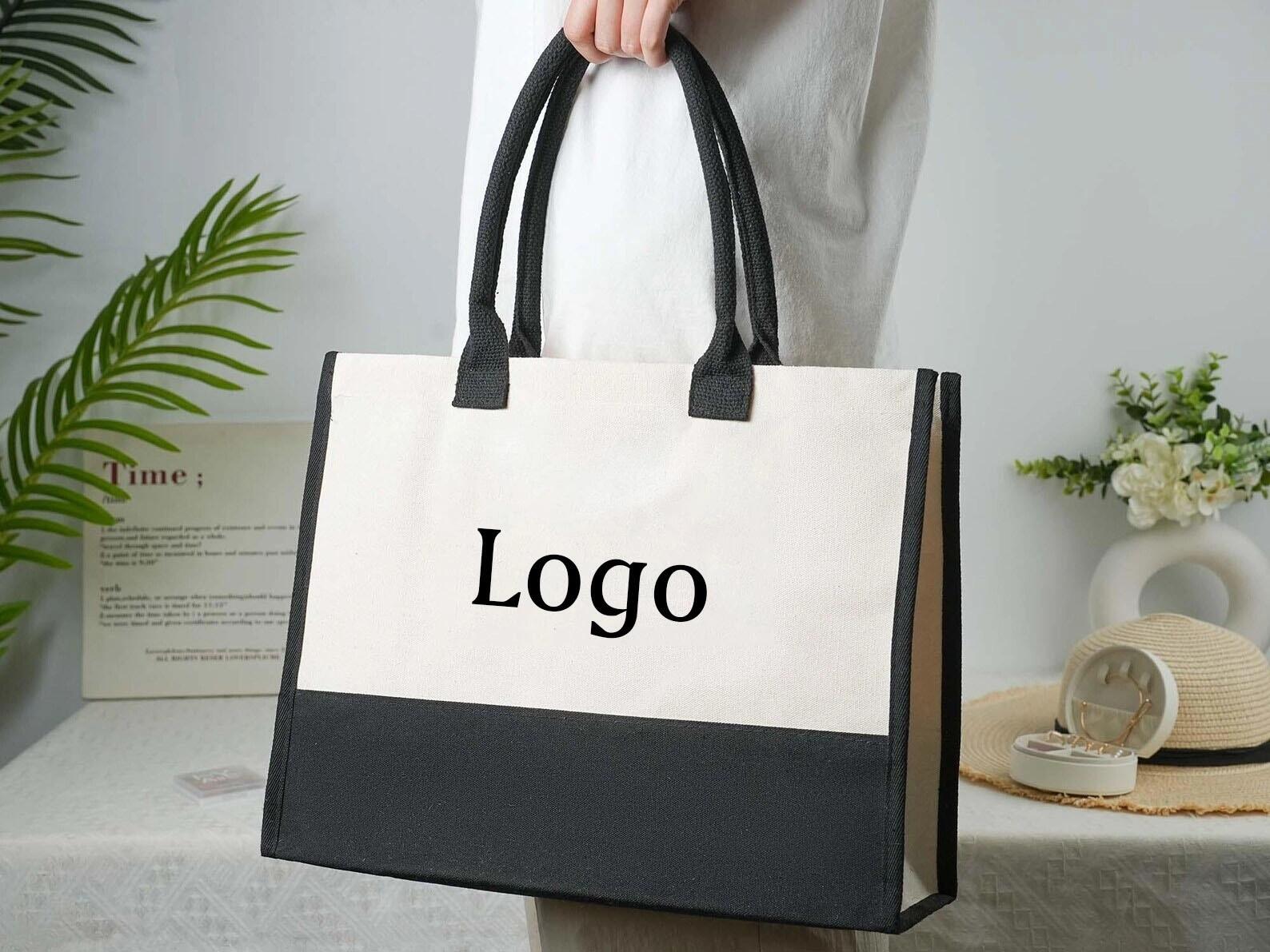 Christmas Gift Decorations Wrapping Canvas Shoulder Tote Bag Zipper Closure Letter Pattern High Aesthetic Value Waterproof manufacture