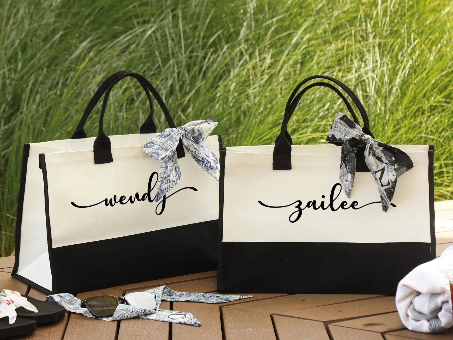 Christmas Gift Decorations Wrapping Canvas Shoulder Tote Bag Zipper Closure Letter Pattern High Aesthetic Value Waterproof factory