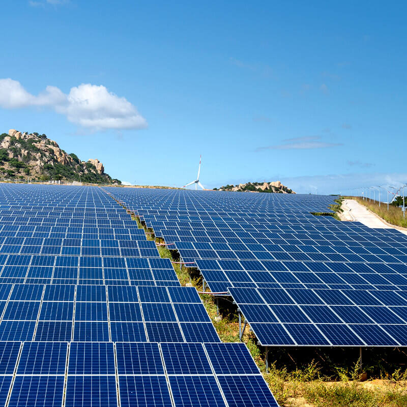 Innovative Applications of Solar Power System in the Commercial Sector