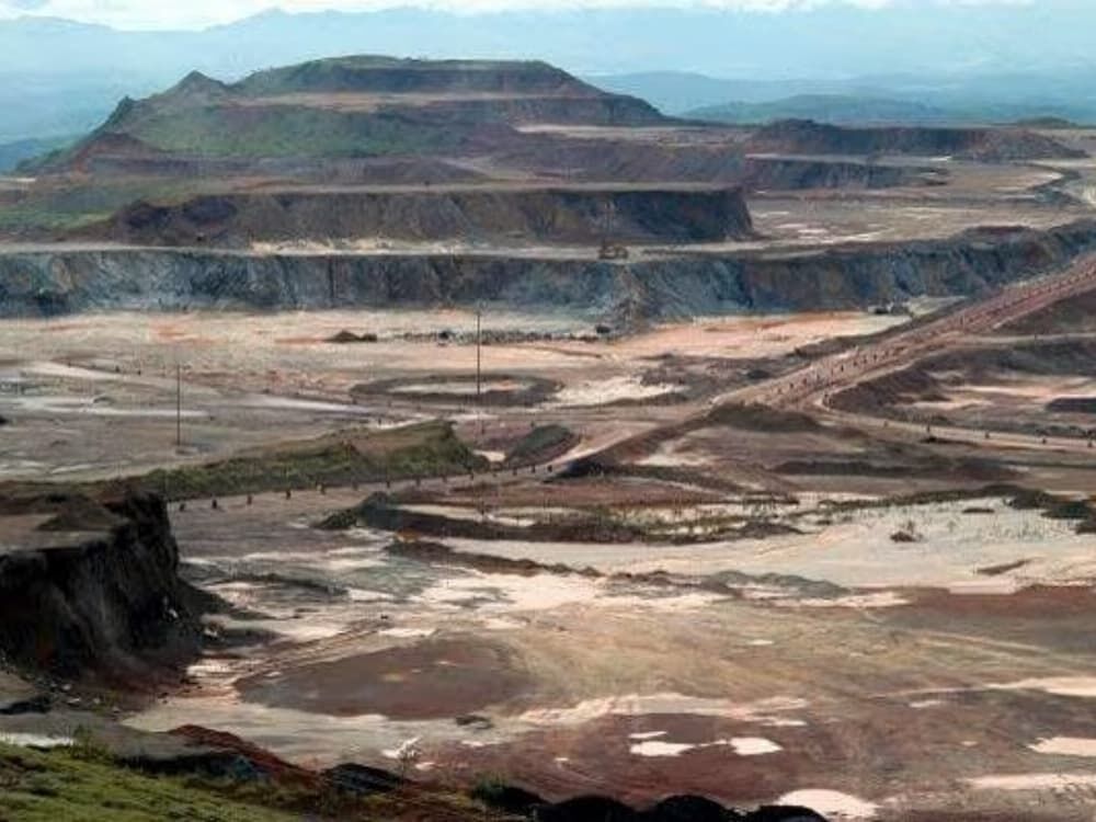 Vale Carajás iron ore mine-world’s largest iron ore open-pit.jpg