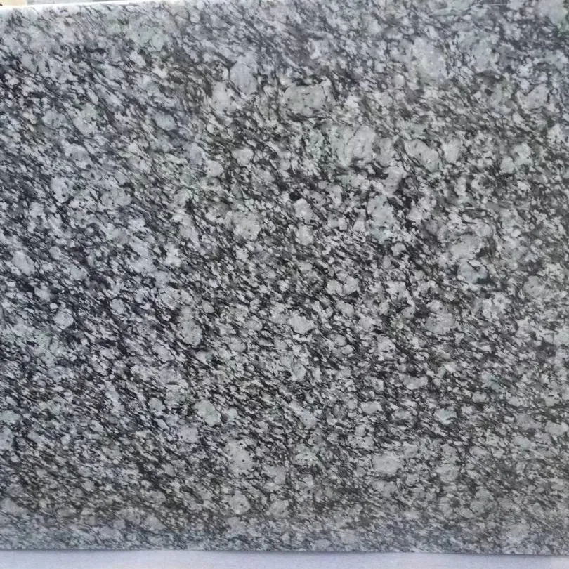 Travertiini vs. graniitti: Kumpi kivi soveltuu paremmin ulkokökille?