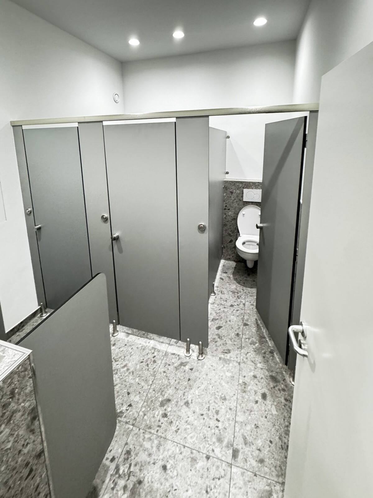 NordForm Sanitary Partition | Germany