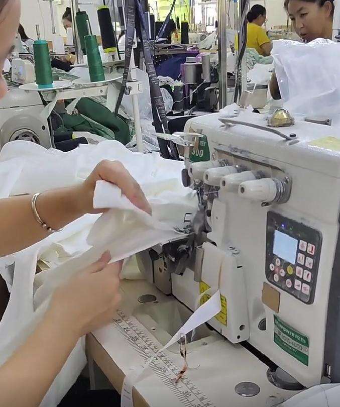 Dongguan Humen Yihao Clothing Co., Ltd.