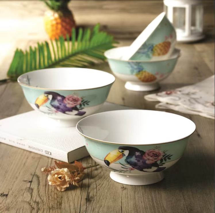Porcelán tészta tálak családi étkezésekre