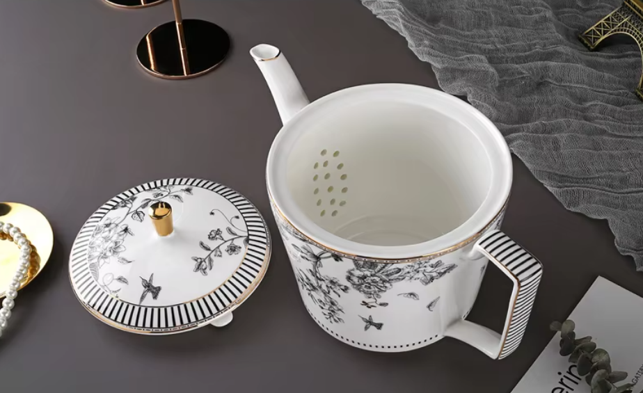 Servizio da Tavola in Porcellana Classico Minimalista – Set di 4 Piatti in Ceramica con Motivo in Rilievo | Personalizzabile e OEM/ODM