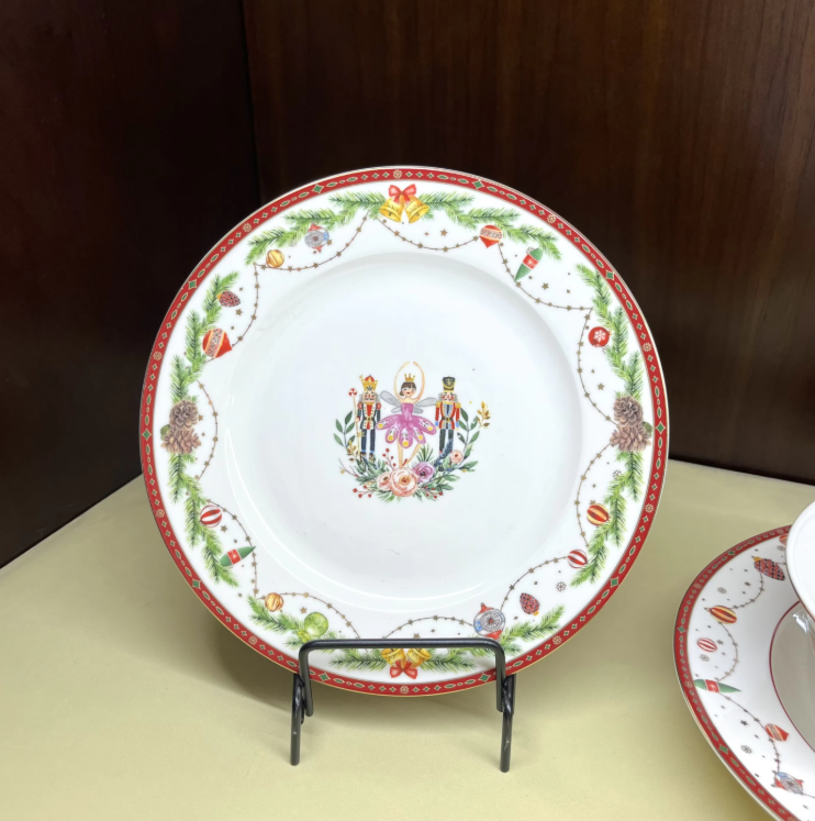 Персонализирани порцеланови украшения - Комплект бяло хранително порцеланово съдове за празници с плочи с диаметър 10,5 инча