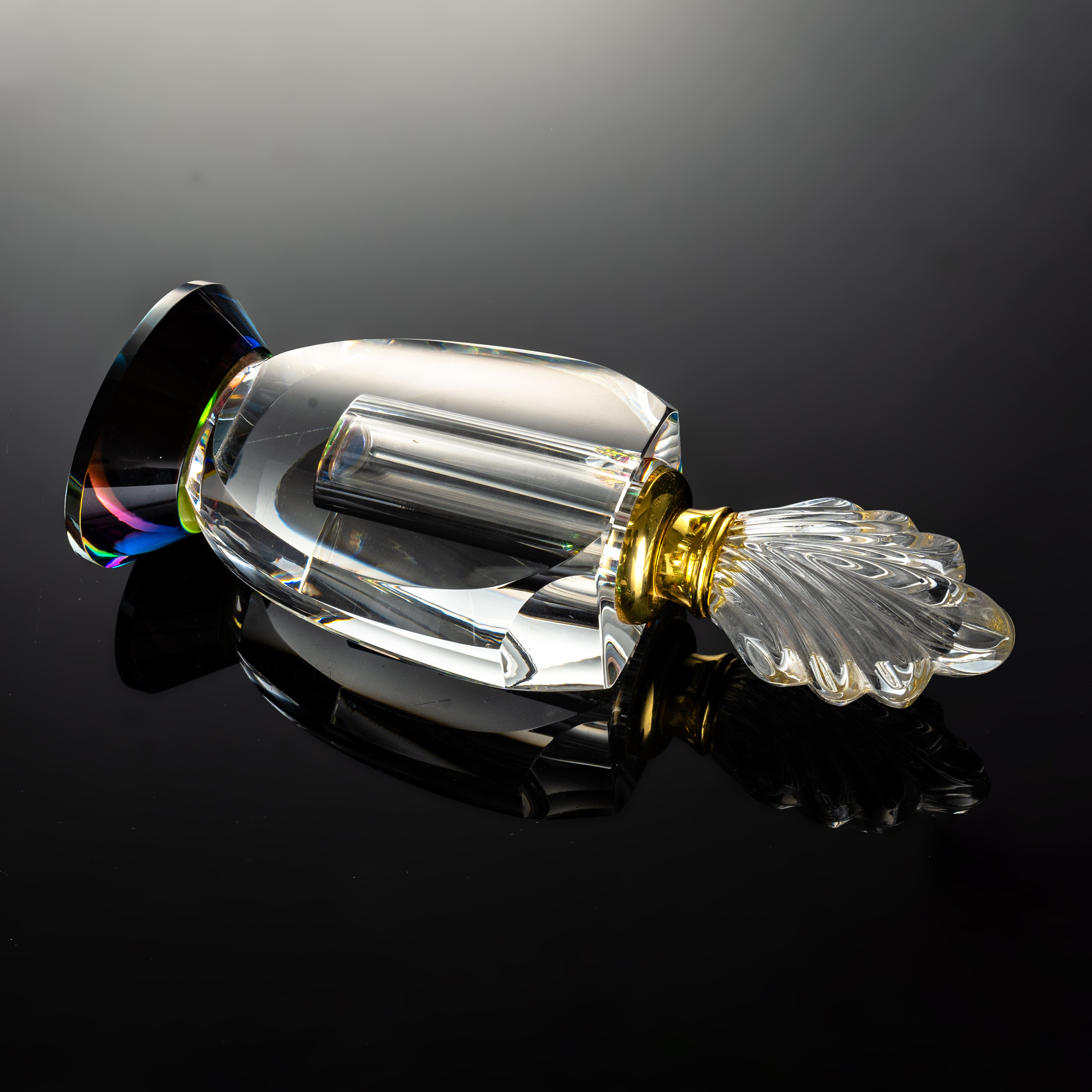 Smallbridge high-grade products wholesale perfume bottle color plating process bottle cap leaf shape gifts for self use bottle weight 764g