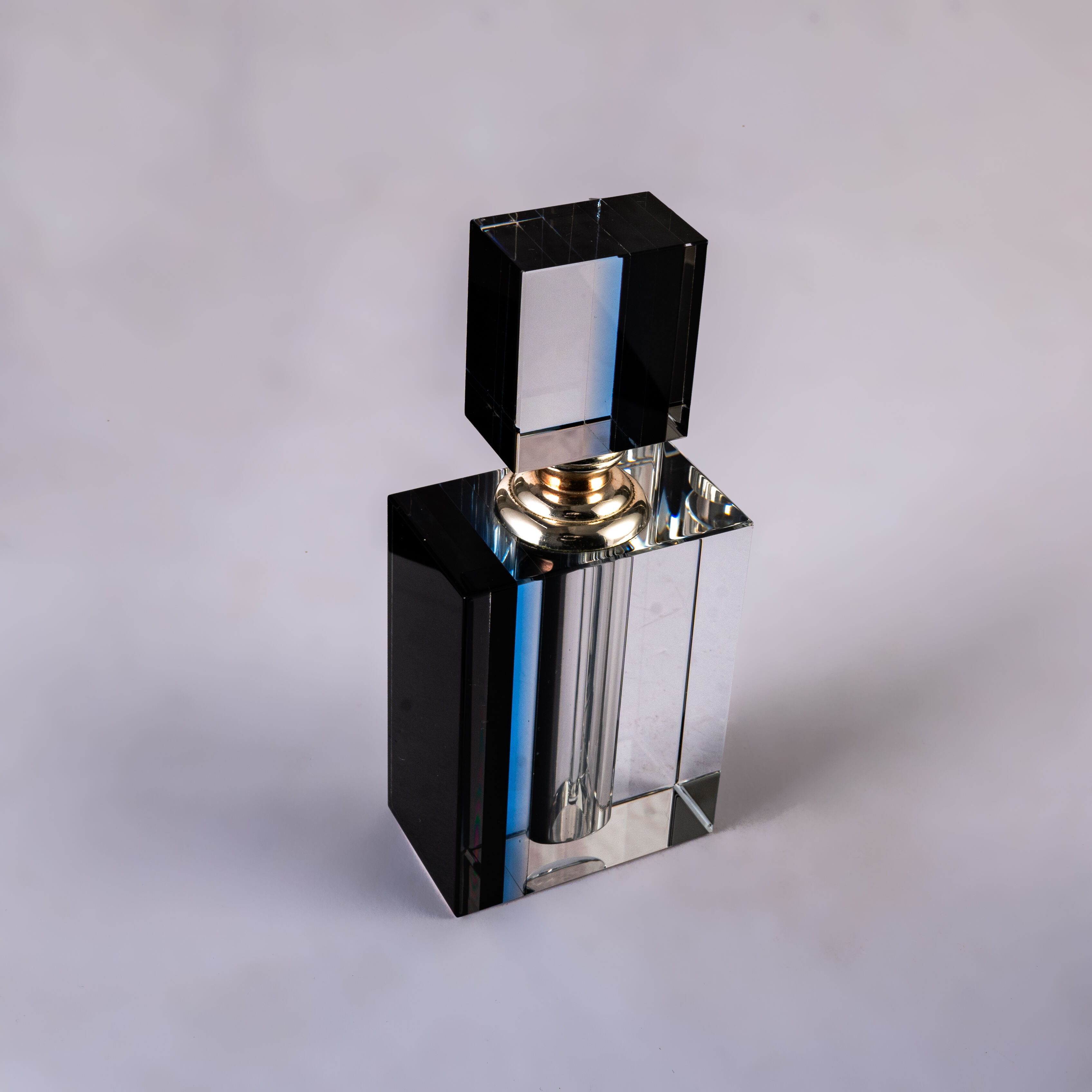 SmallBridge ラグジュアリー クリスタル香水瓶 批量仕入れ スパlicingモデル プレミアムエッセンシャルオイル香水瓶に滴下棒付きで個人使用に適しています