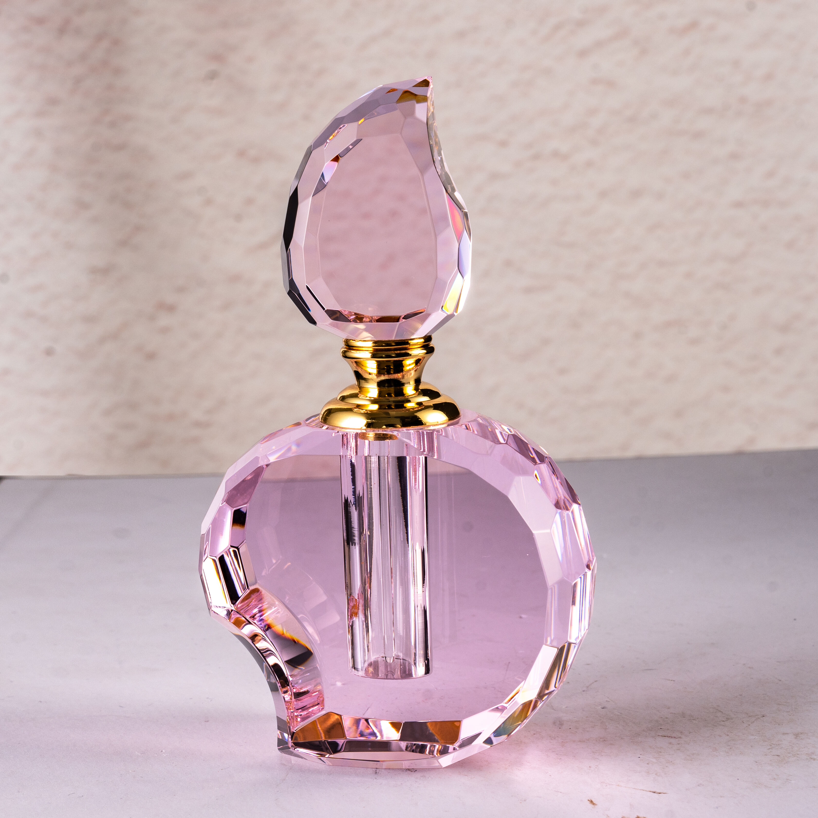 SmallBridge Crystal New Product Pink Half Apple perfume Bottle Customizable perfume Bottle Essential Oil Bottle Empty Bottle Gift Gift Premium Product