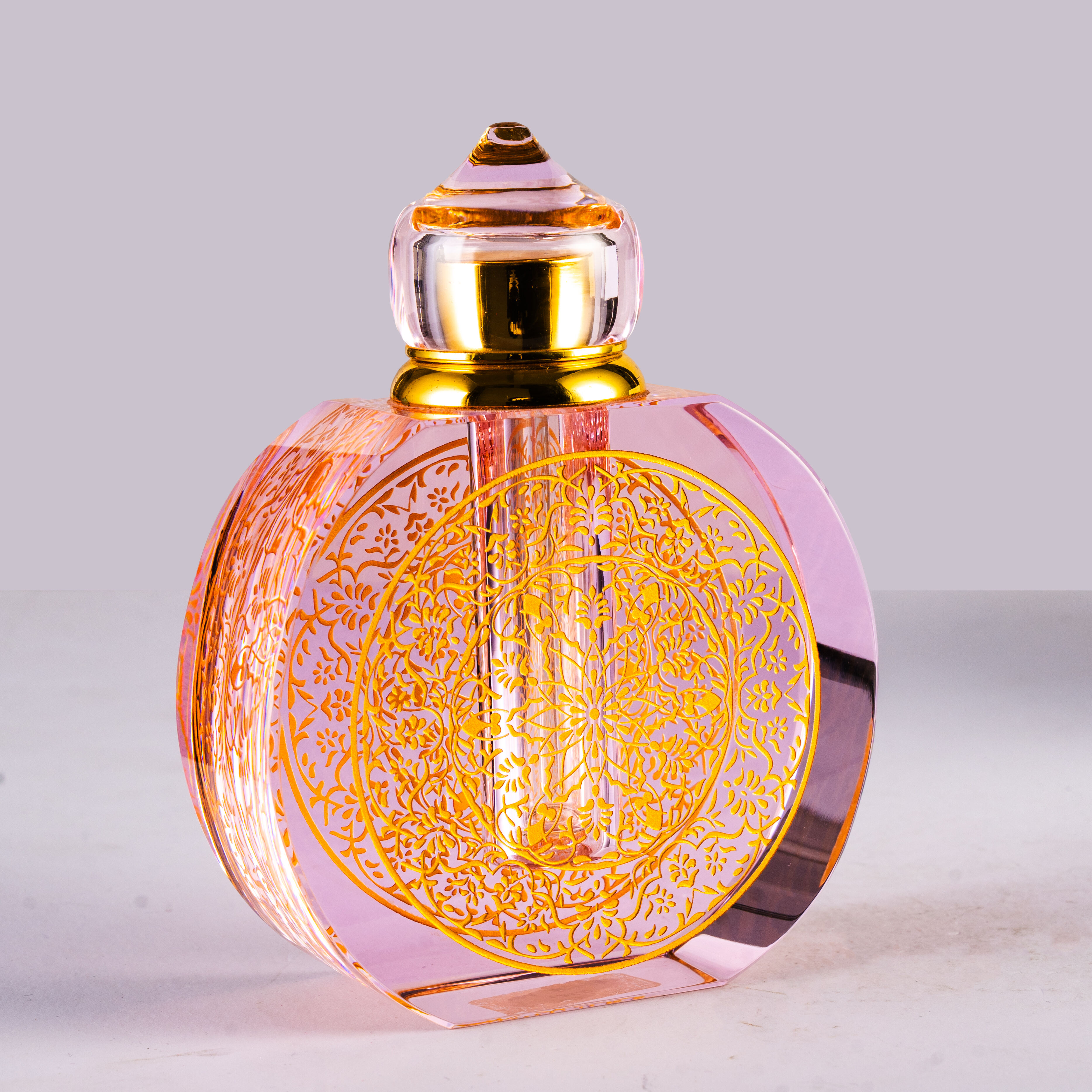 SmallBridge Luxury Crystal perfume Bottle Special Promotion Round Sand Blasting Coloring Process Essential Oil perfume Bottle with Dripping Stick