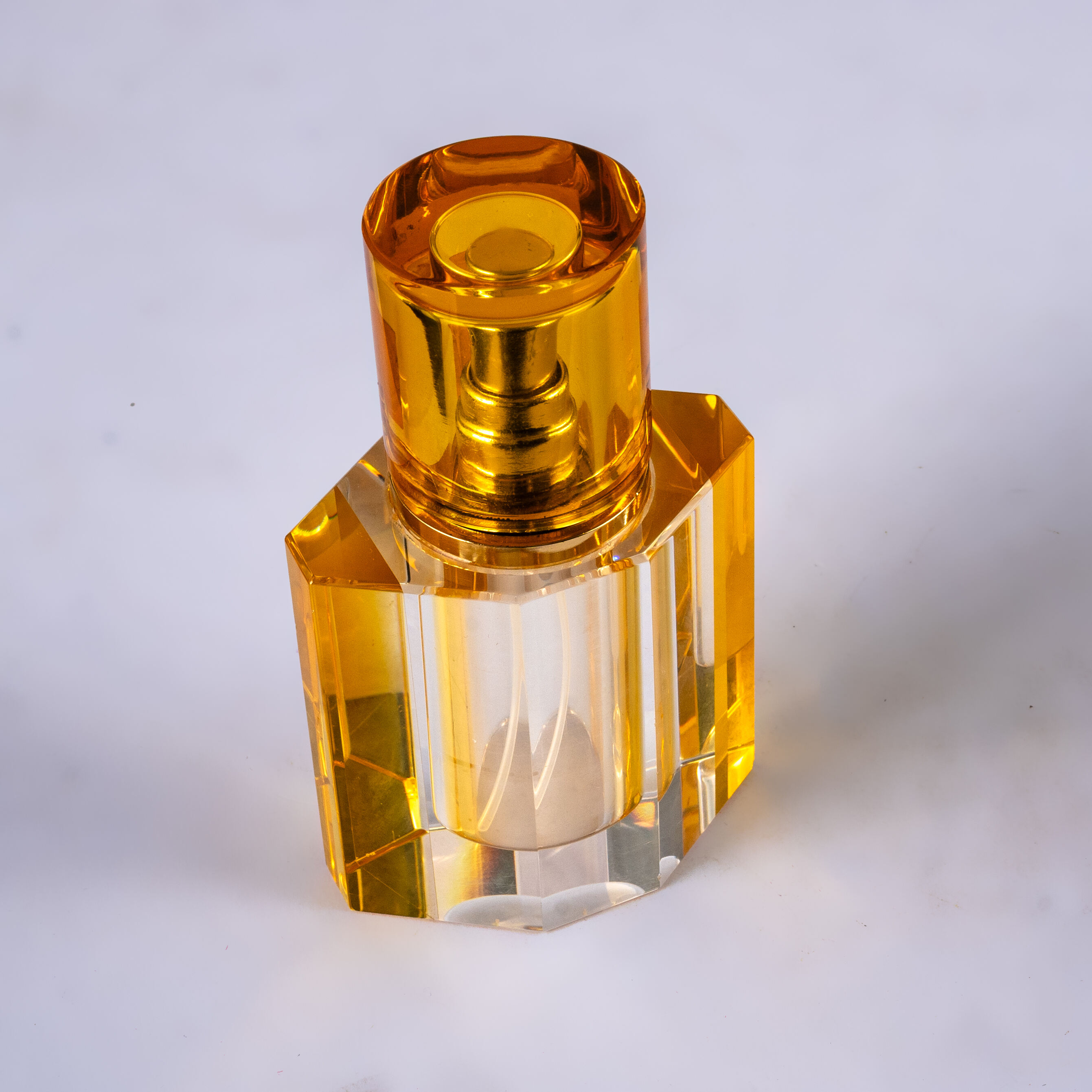 SmallBridge Luxury Crystal perfume Bottle Wholesale Gold Premium Essential Oil perfume Bottle with Drip Stick for Personal Use