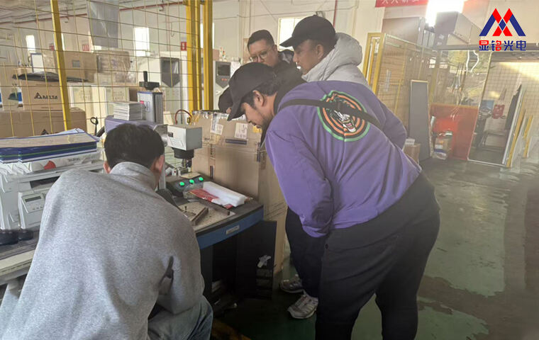 Malaysian customers visit the factory.jpg