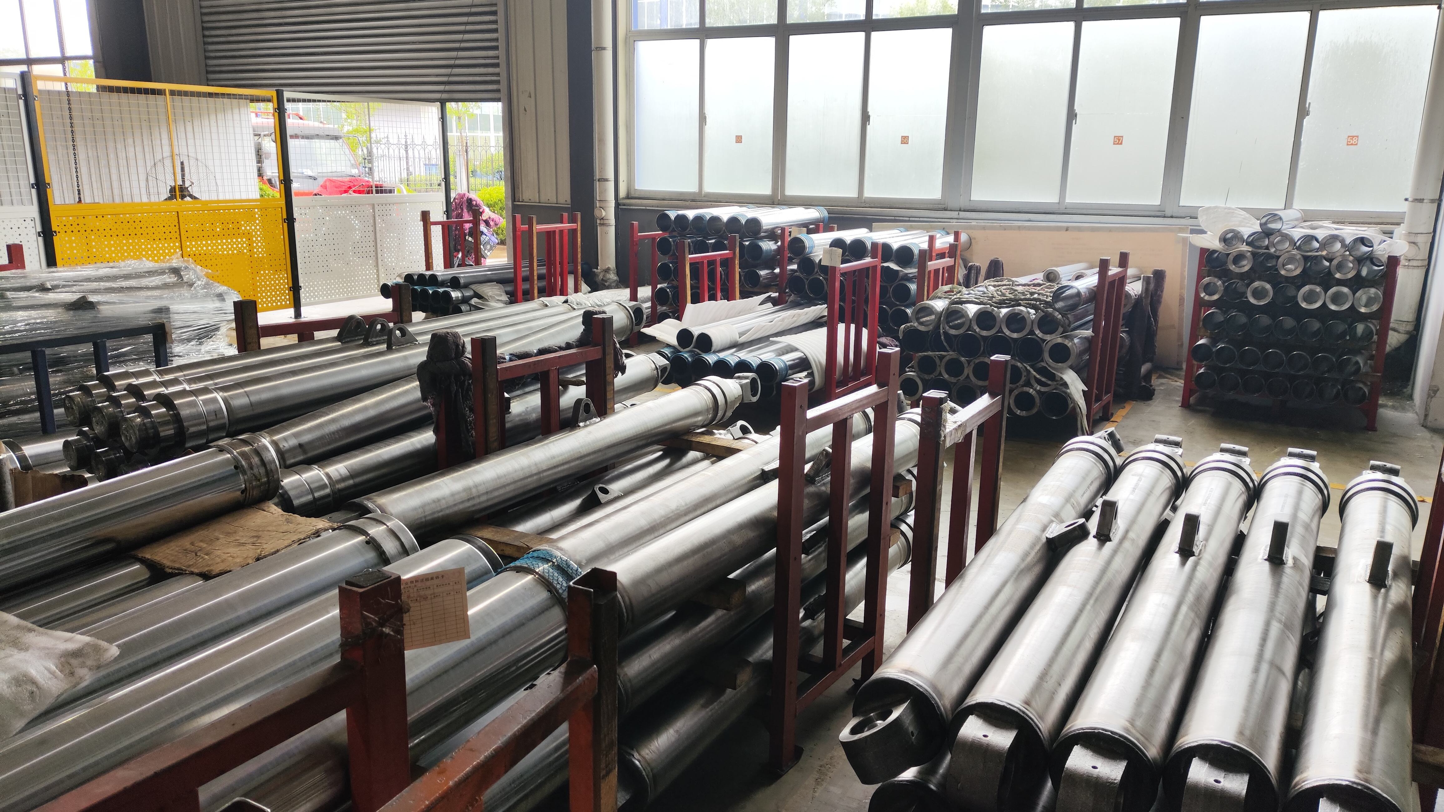 What are the environmental impacts of hydraulic cylinder manufacturing