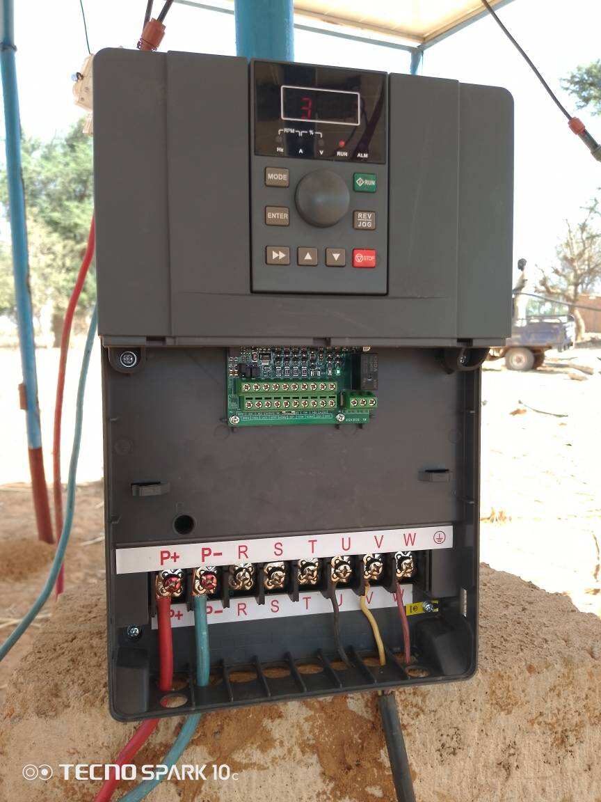 Goldbell G580MPV Solar Water Pump Inverter Resolves ALS Fault for Zambian Customer