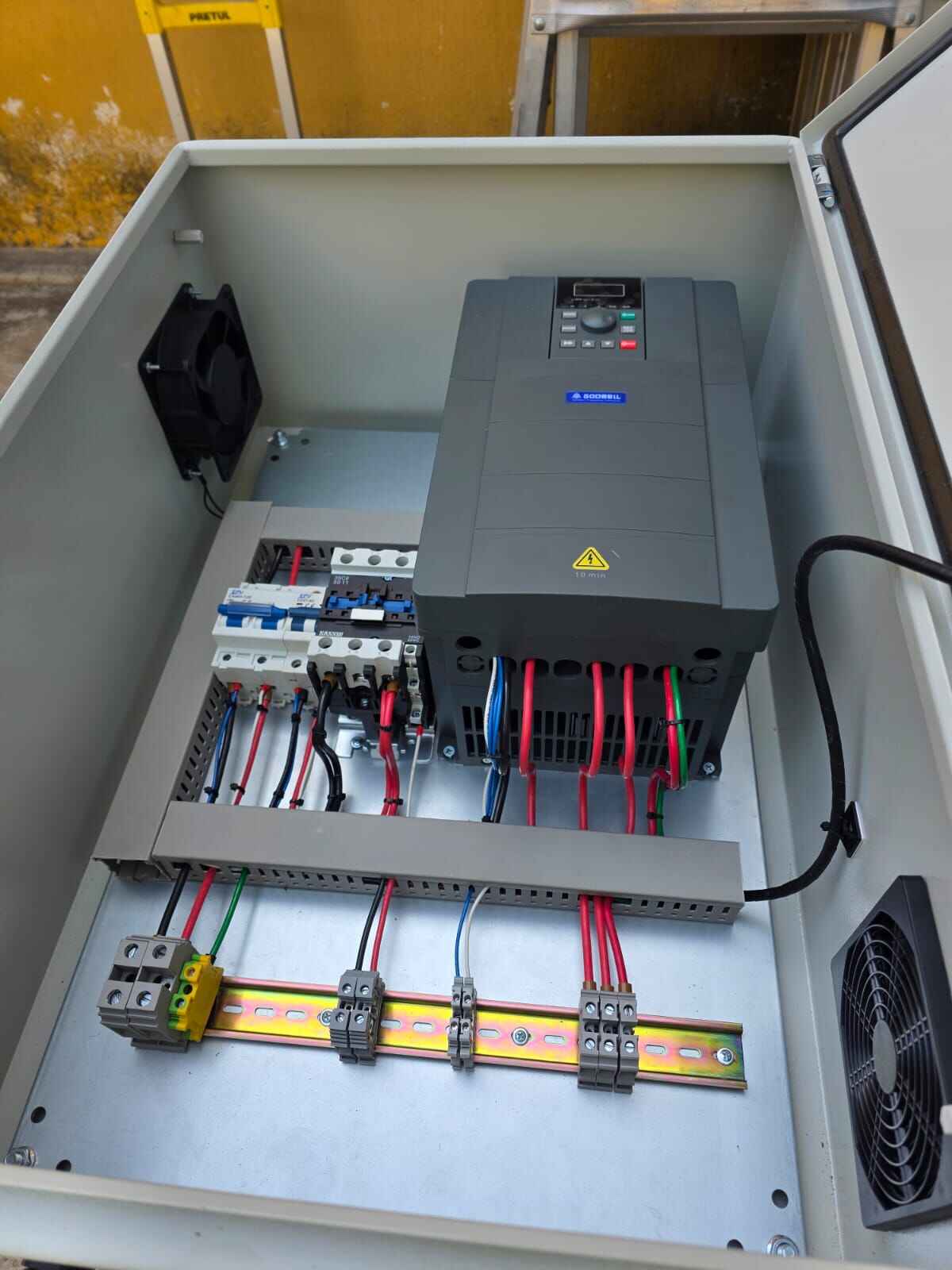 Goldbell G580M Inverter Boosts Production Efficiency in Guatemala Factory