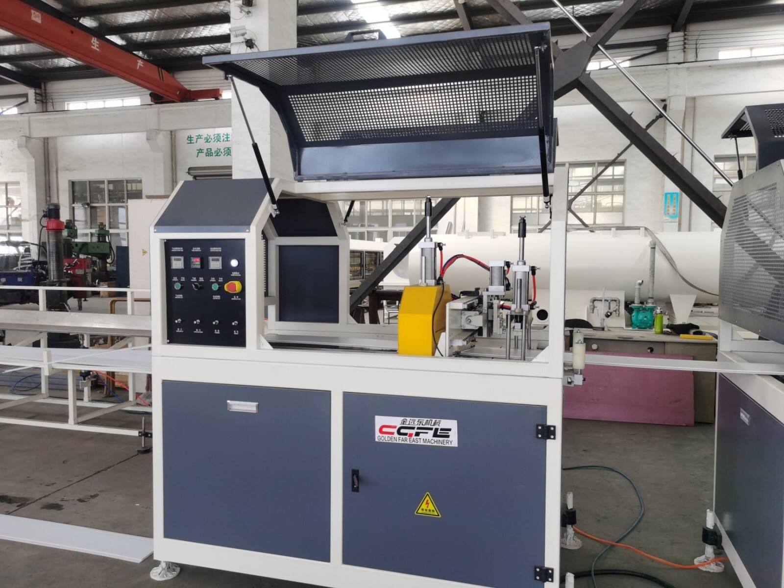 5. cutting machine.jpg