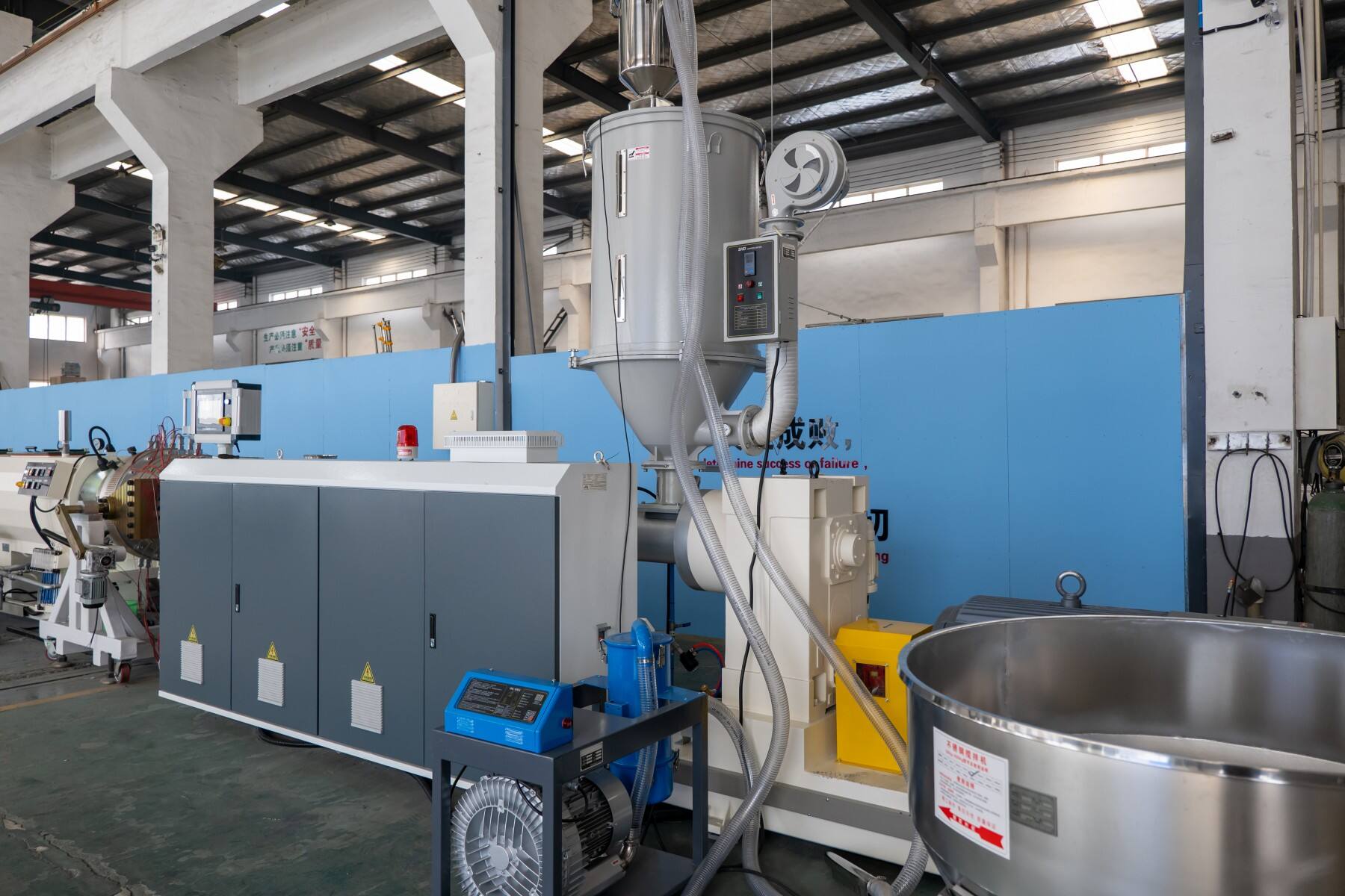 Optimizing Performance and Sustainability in PE Pipe Extrusion: Innovations and Best Practices