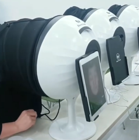 Bloom Visage Sessionem Instructionis de Analysatore Cutis in Centro Instructionis de Cura Cutis Habuit