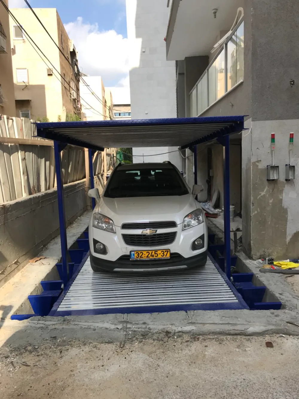 Motor Driven Underground Parking Lift