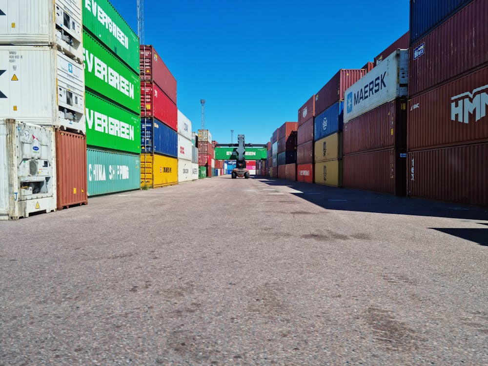 The Role of Freight Brokers in International Logistics