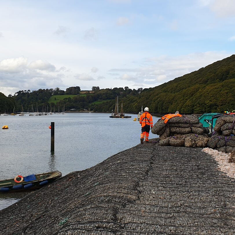 Salix-pre-filled-Rock-Mattresses-installed-by-TMS-on-River-Dart-Noss-Marina-1320x812.jpg