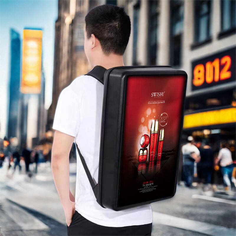 Präsentation des Backpack Billboards