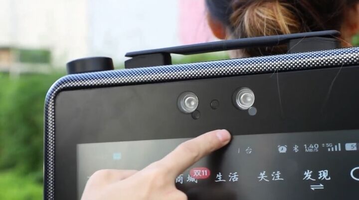 Jiatean Pioneers AI-Powered Backpack Ad Device: Unveiling Market-Responsive Innovation for Partner Growth