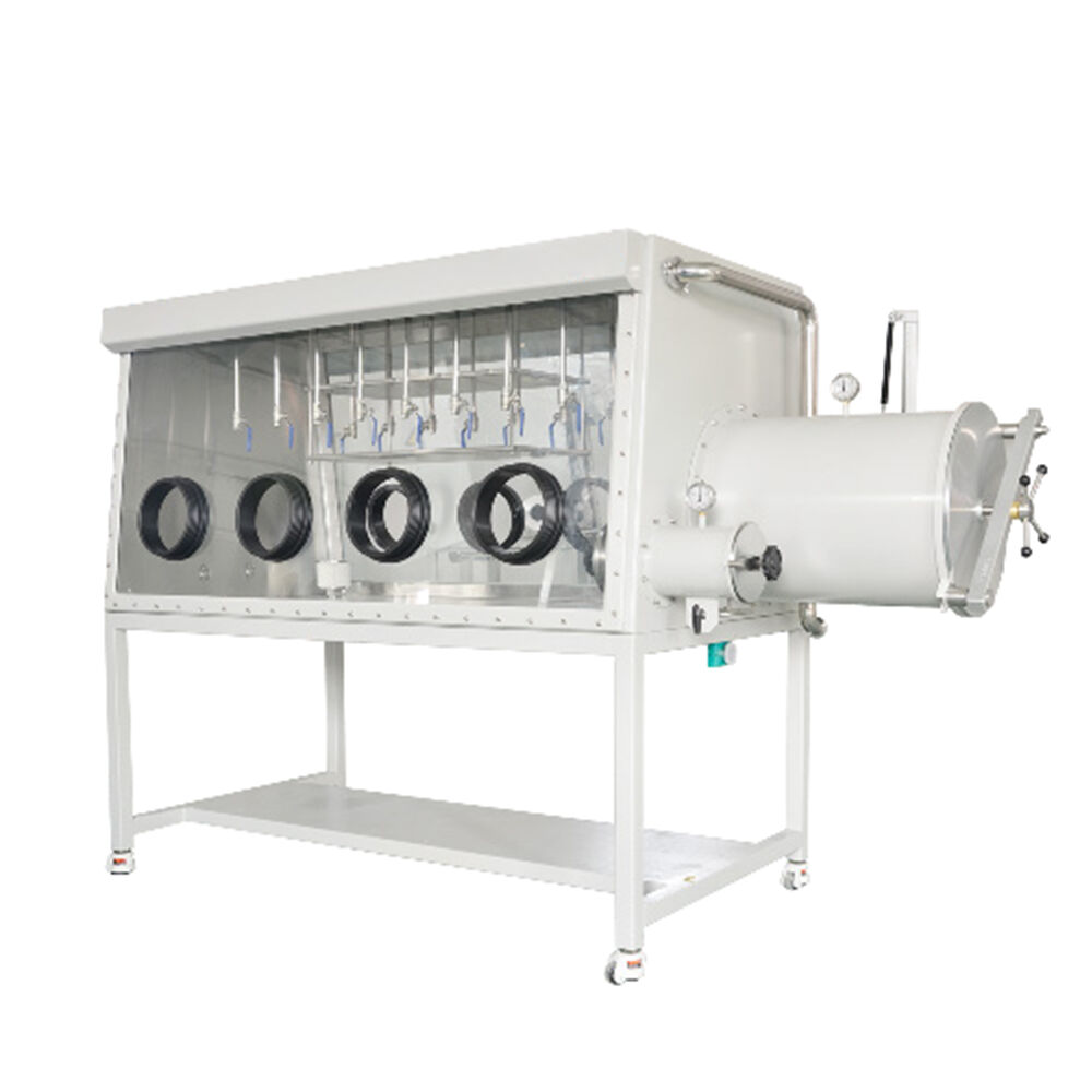 Buồng găng tay đổ chất lỏng