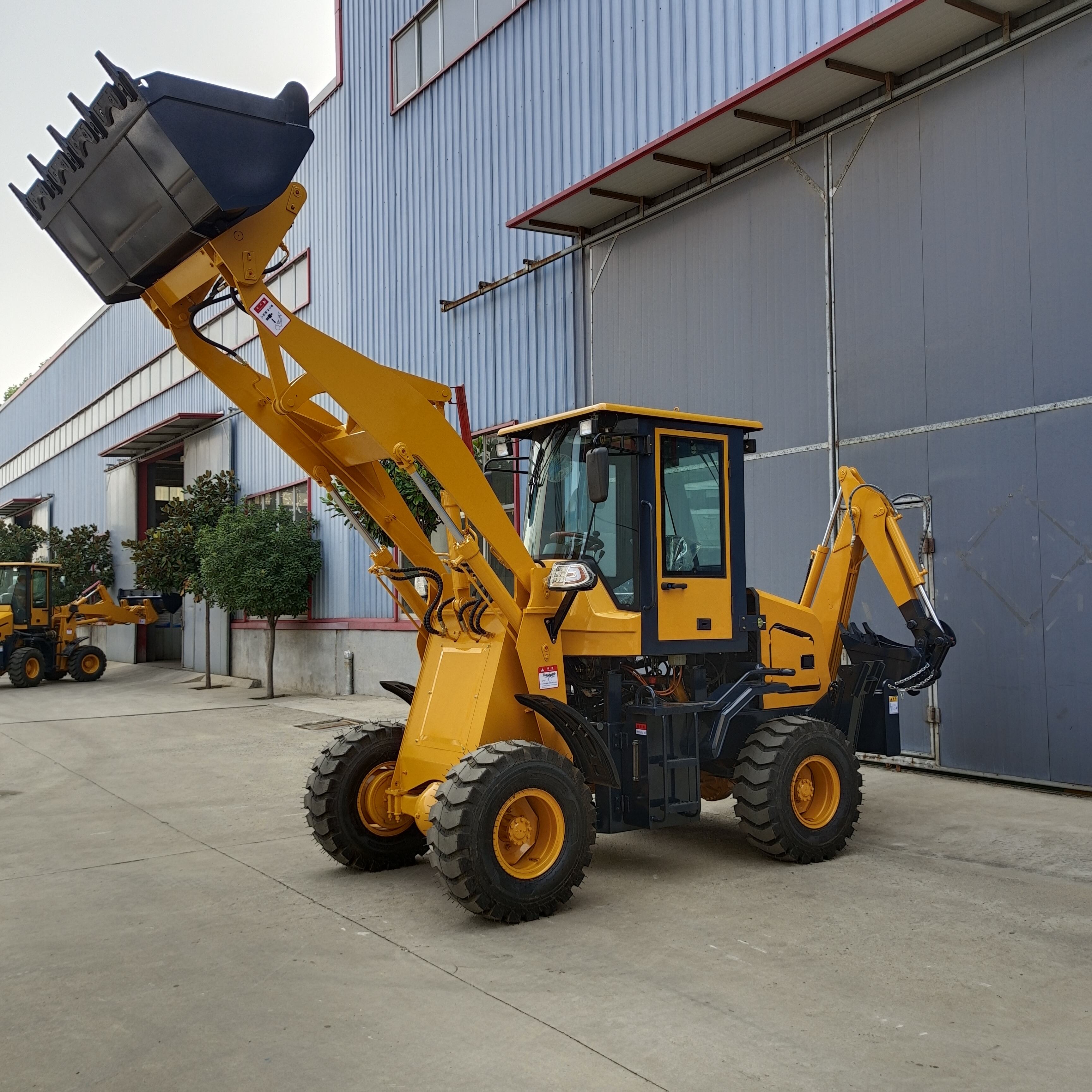 Зв'язатися з нами