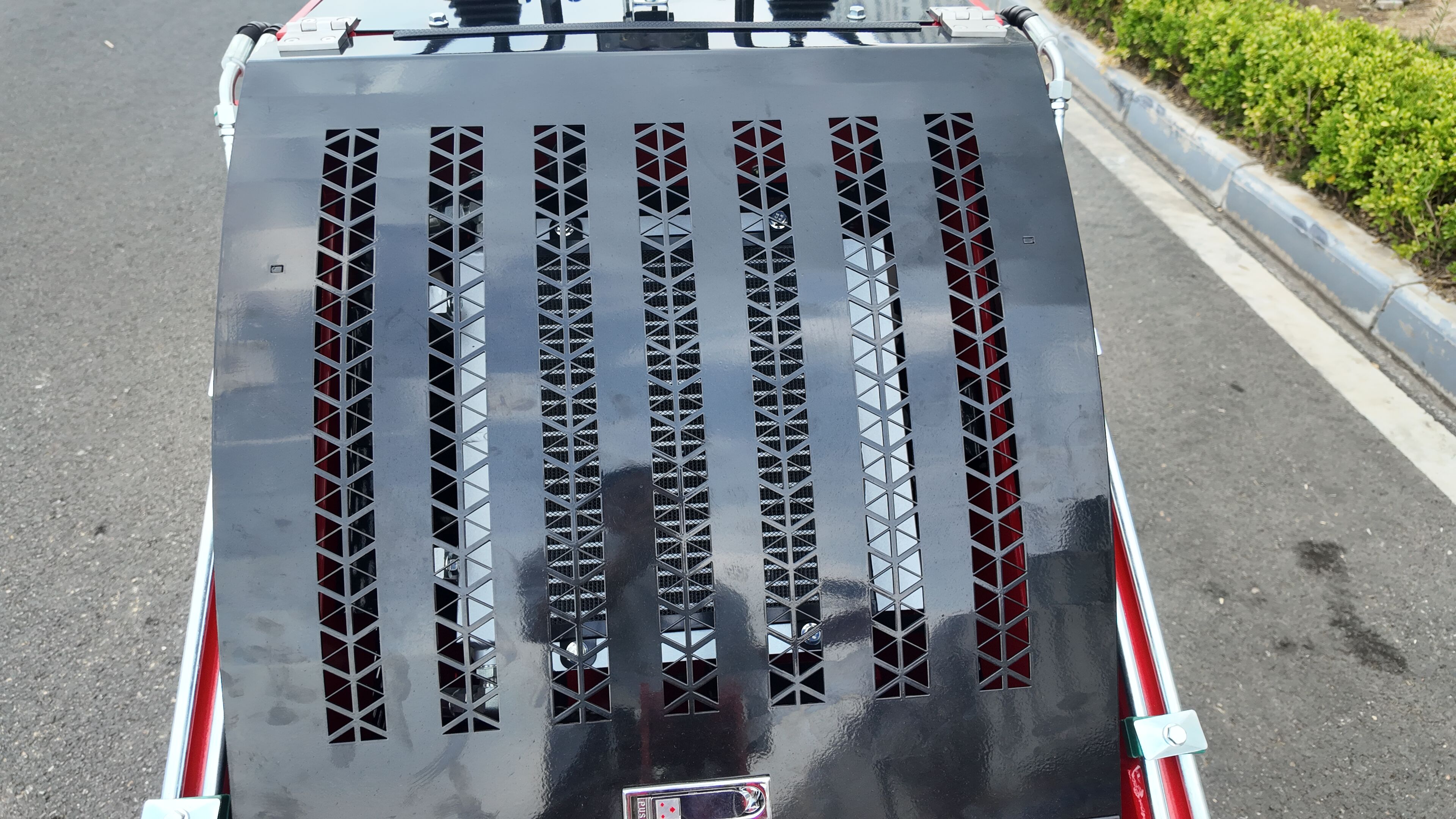 Como Operar o Mini Carregadeira: Controles Simples e Recursos de Segurança para uma Operação Segura