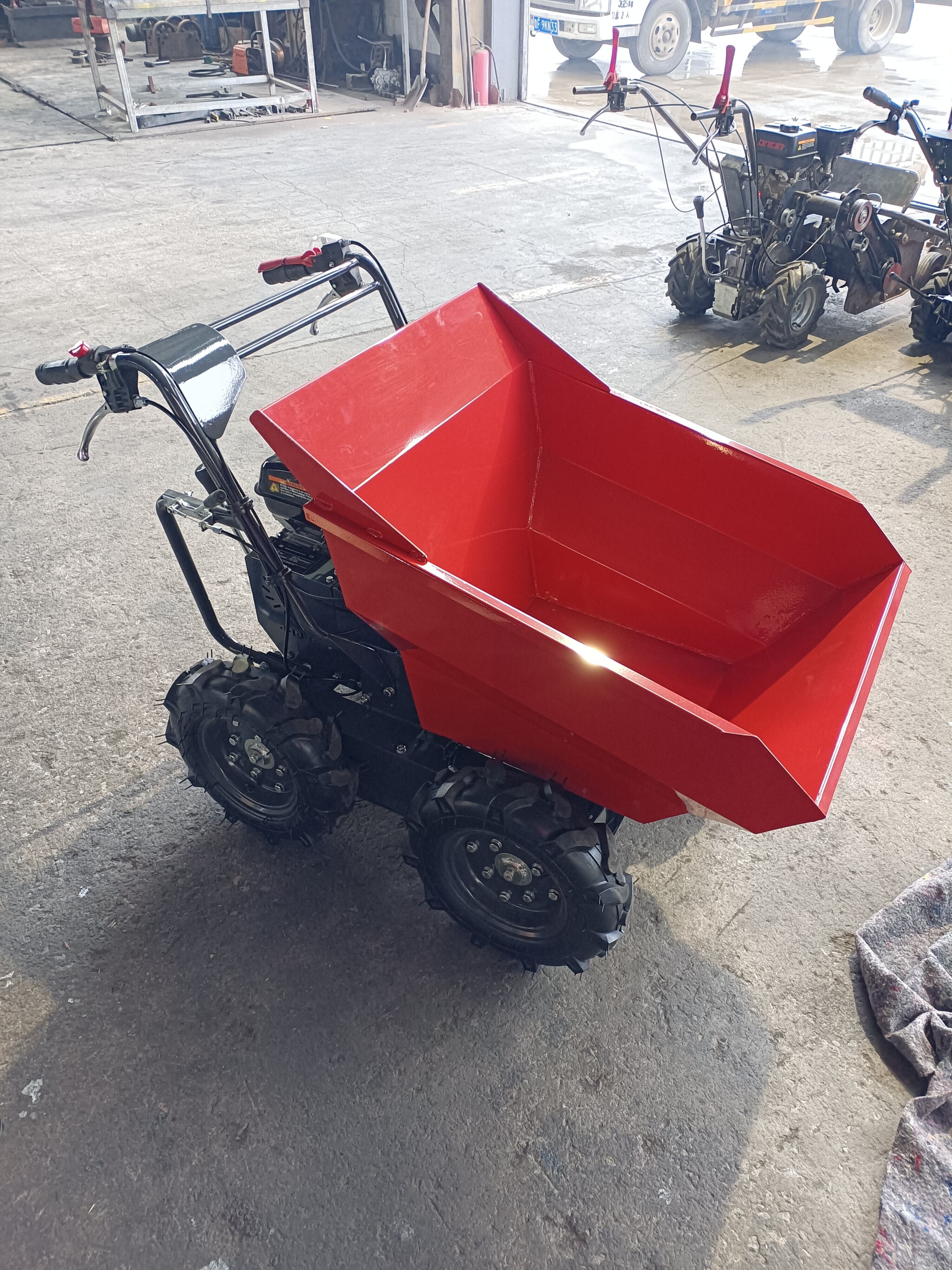 Logway Mini-Kipper zum Verkauf: Kompakte Transportlösungen für Bau und Landschaftsbau