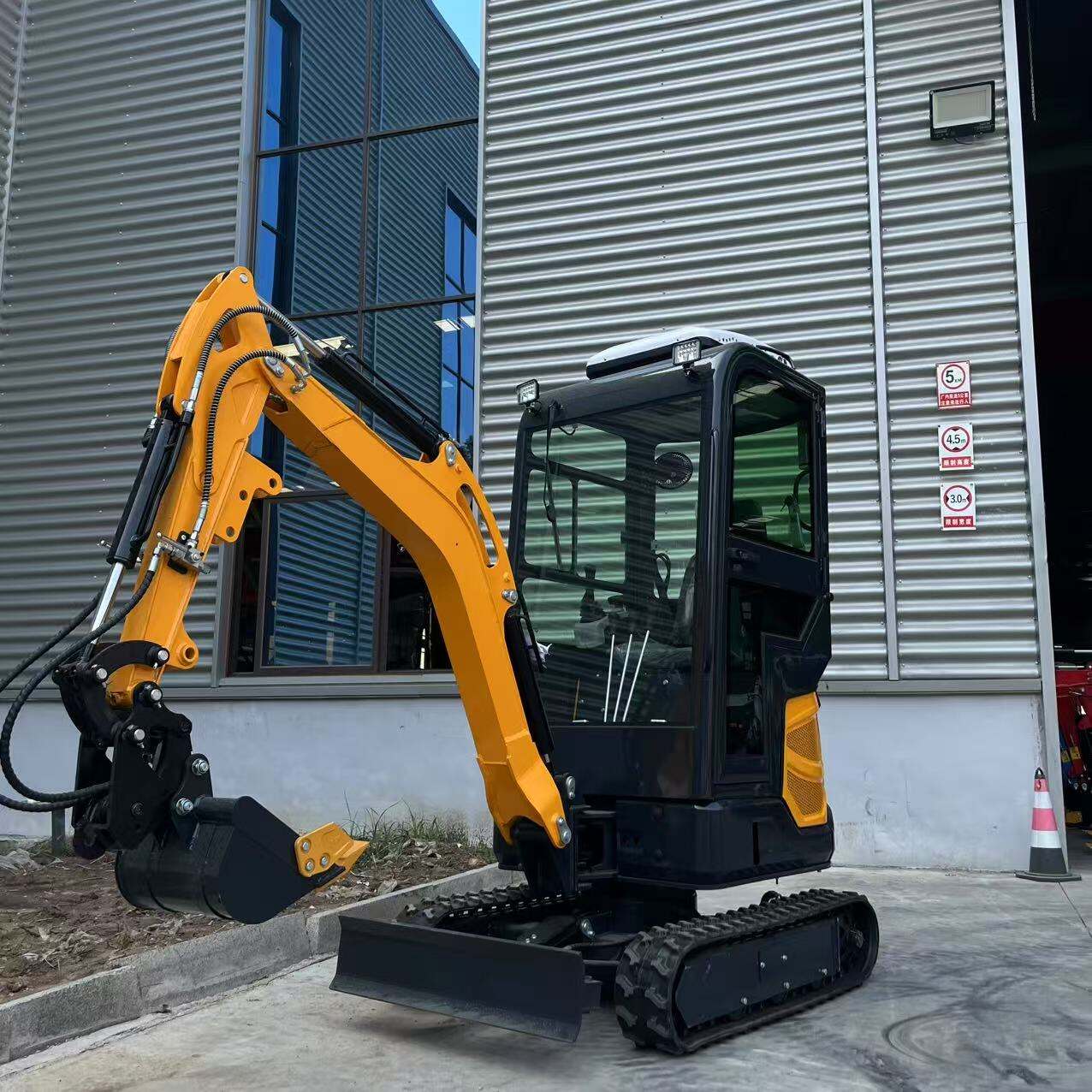 글로벌 파트너 네트워크를 통해 경쟁력 있는 소형 굴삭기 렌탈 요금 제공