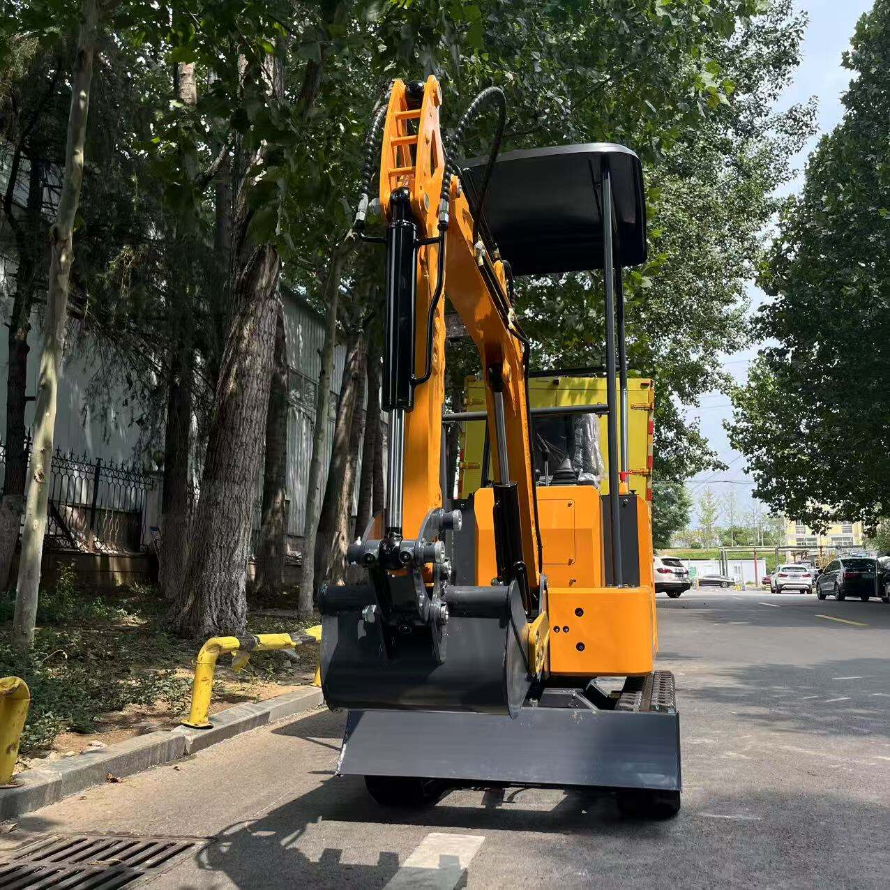 Логвей Компактний екскаватор на продаж: ваш остатній вибір для роботи в обмеженому просторі