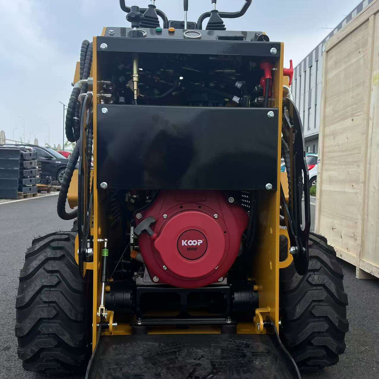 How to Use Skid Steer: Leverage Its Versatility with Multiple Attachments for Various Applications