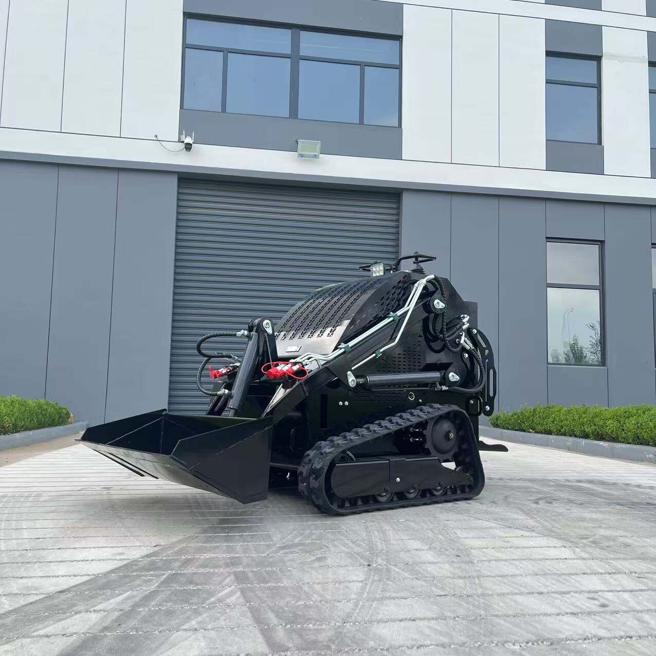 Logway Skid Steer: Неперевершена багатофункціональність та надійність для професійного використання